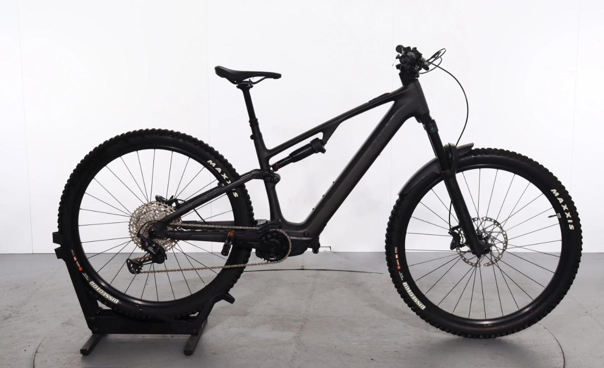 Cube AMS Hybrid One44 C:68X Race 400x   ( Año 2025  )
