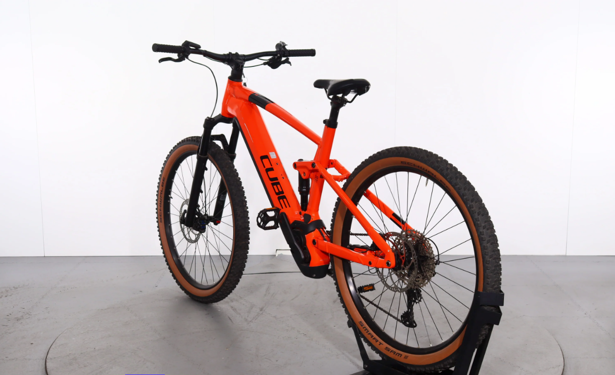 Cube Stereo Hybrid 120 Race   ( Año 2024  )