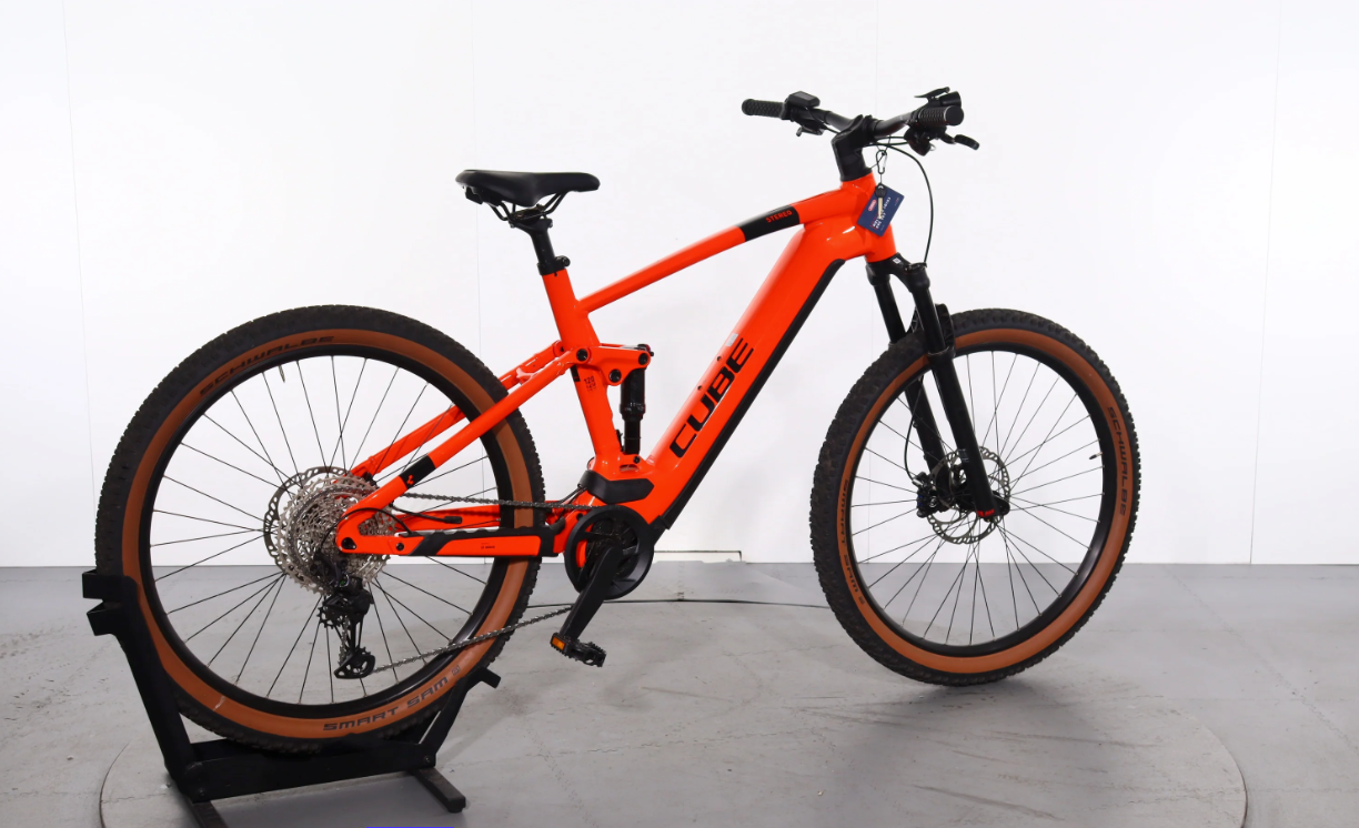 Cube Stereo Hybrid 120 Race   ( Año 2024  )
