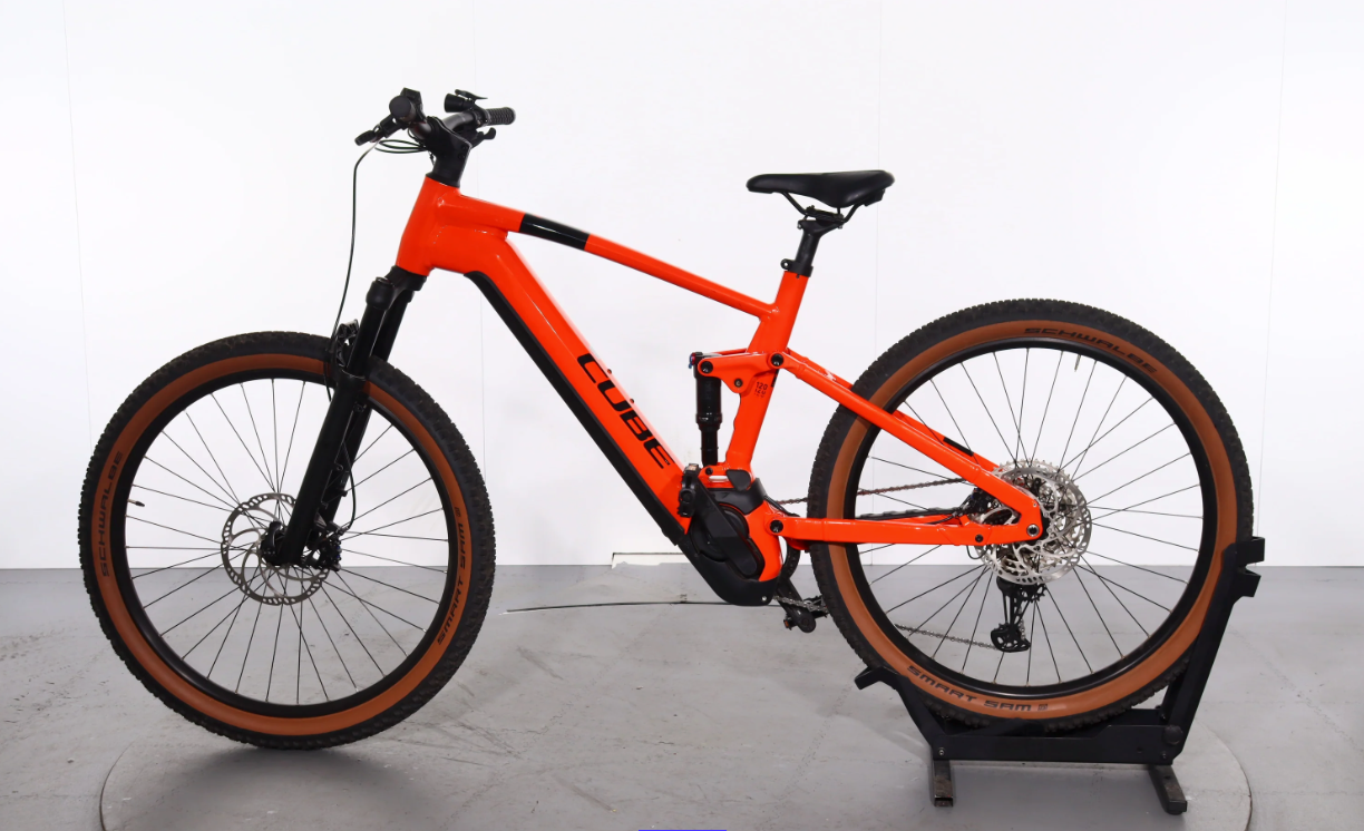 Cube Stereo Hybrid 120 Race   ( Año 2024  )