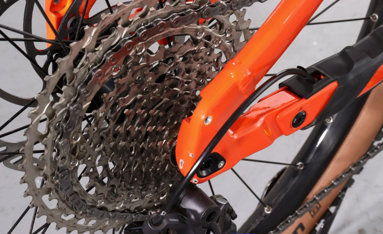 Cube Stereo Hybrid 120 Race   ( Año 2024  )