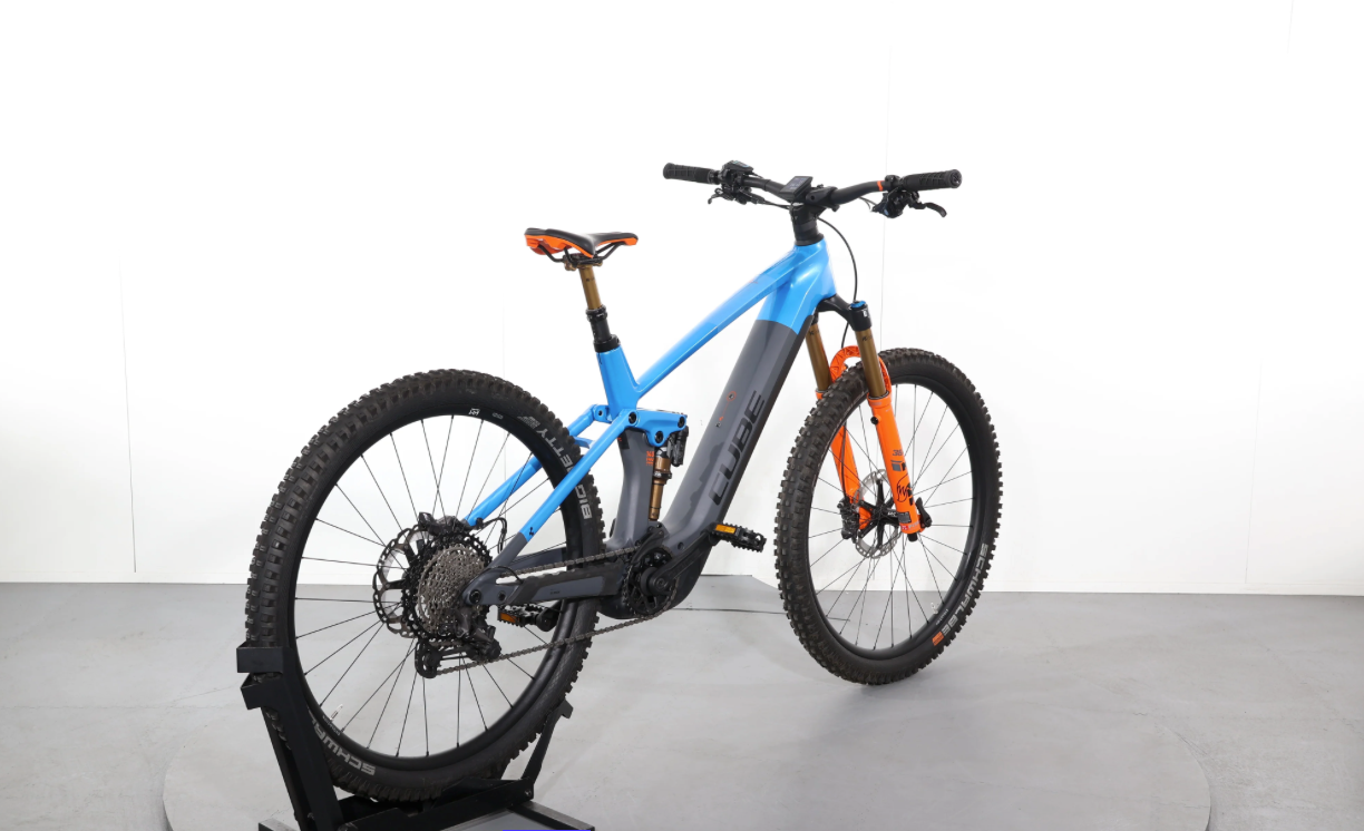 Cube Stereo Hybrid 140 Hpc Actionteam 750   ( Año 2024  )