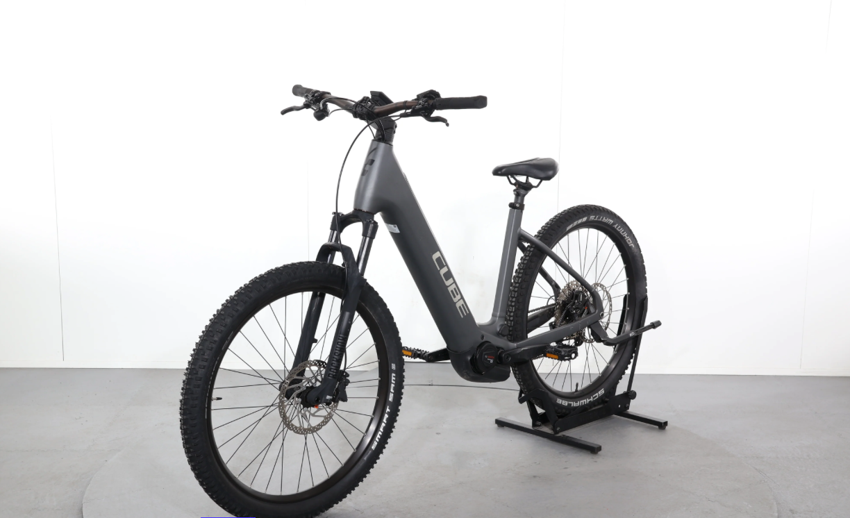 Cube Reaction Hybrid Race 750   ( Año 2024  )