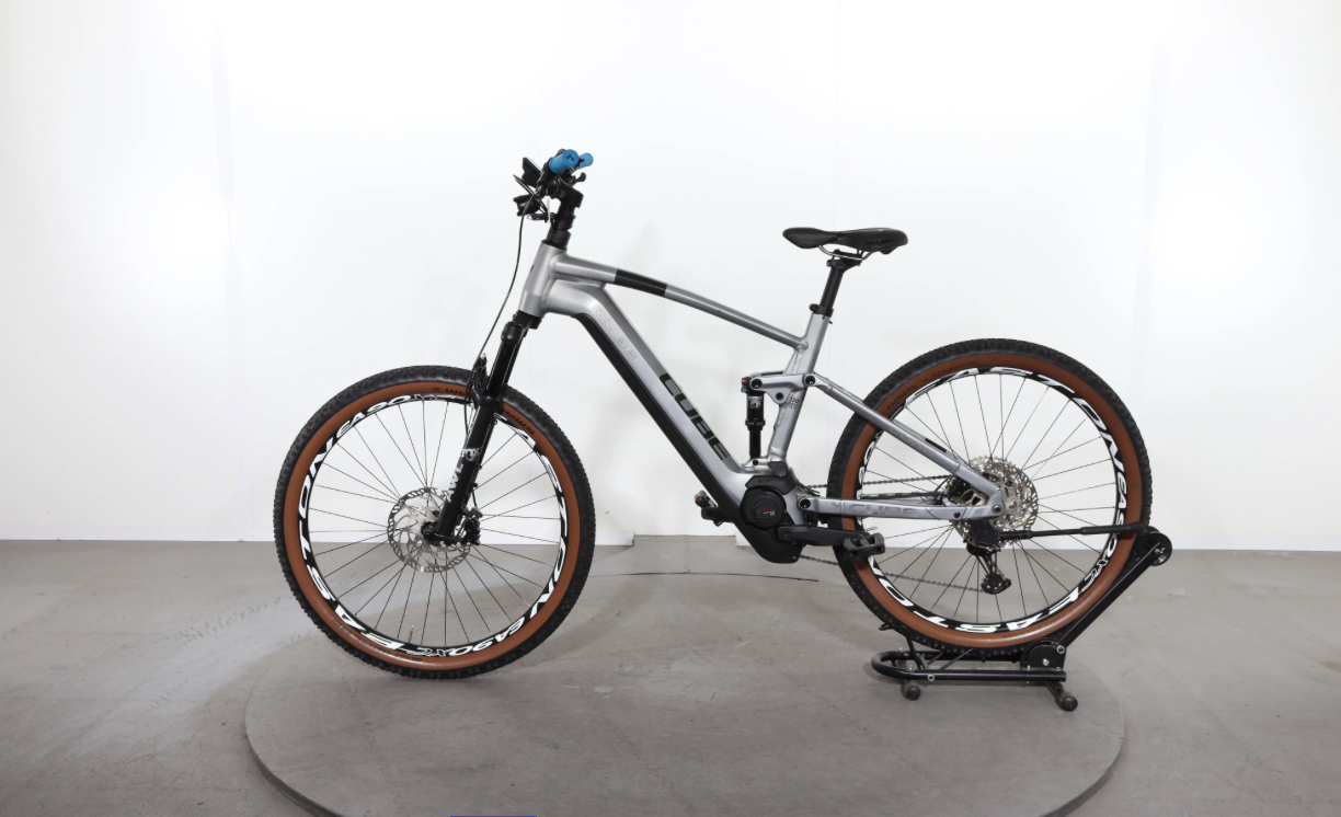 Cube Stereo Hybrid 120 Race  ( Año 2023  )