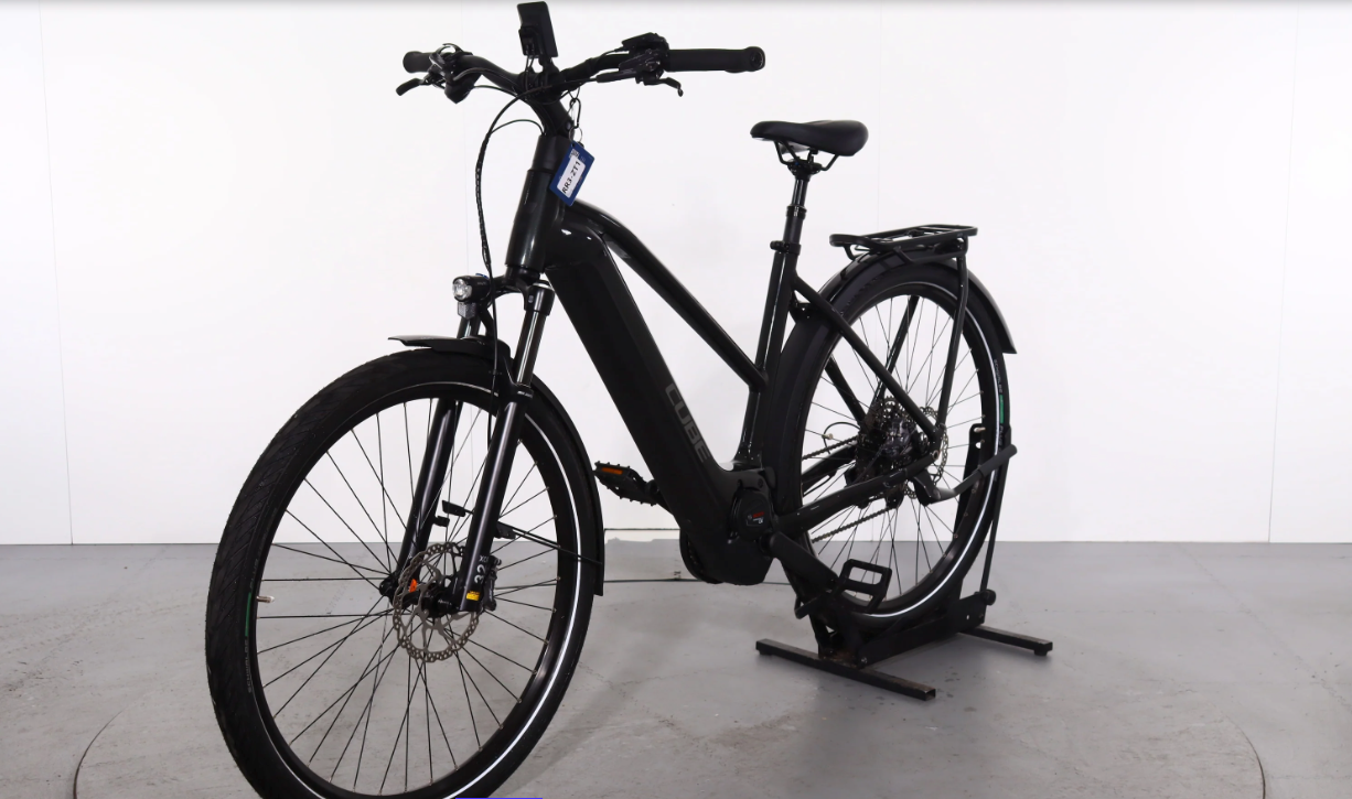 Cube Kathmandu Hybrid EXC Año 2024
