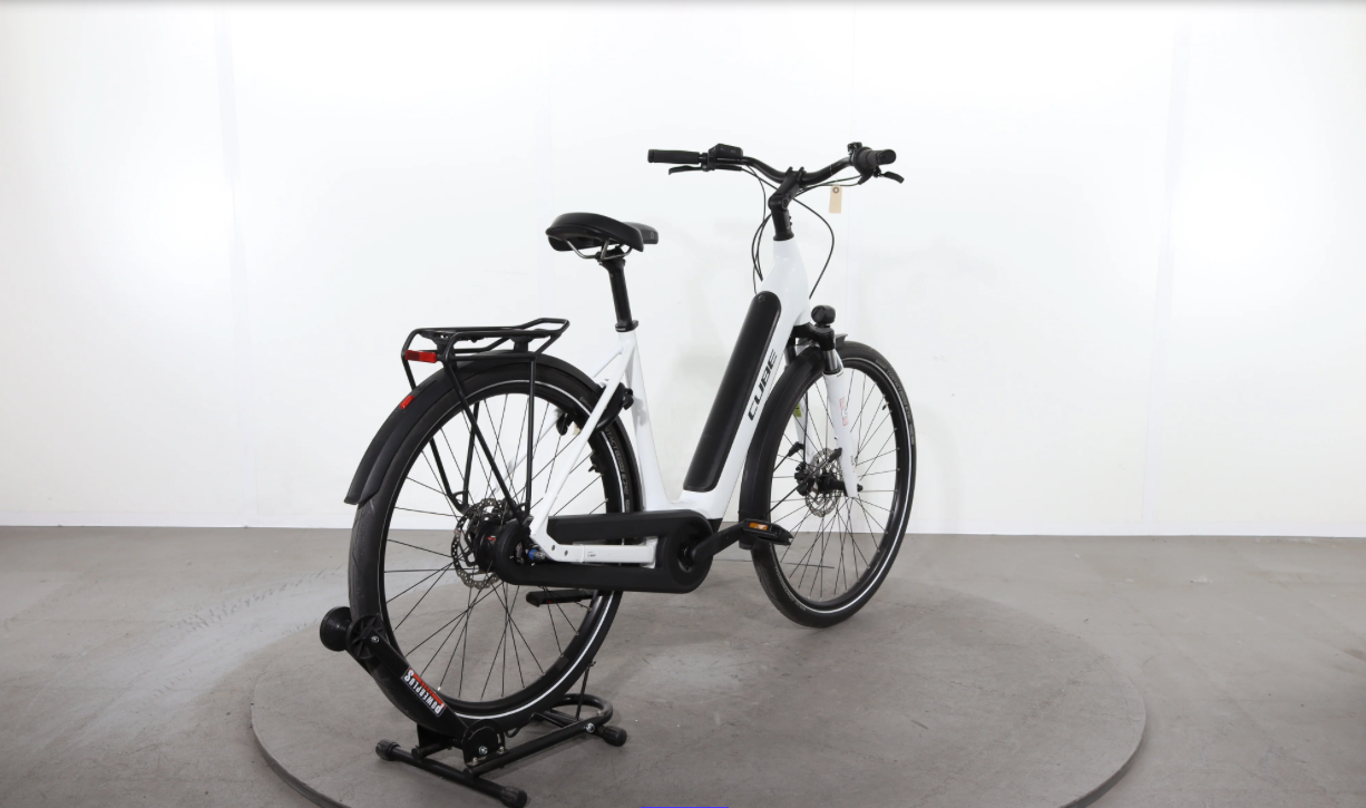Cube Supreme Sport Hybrid One Año 2024