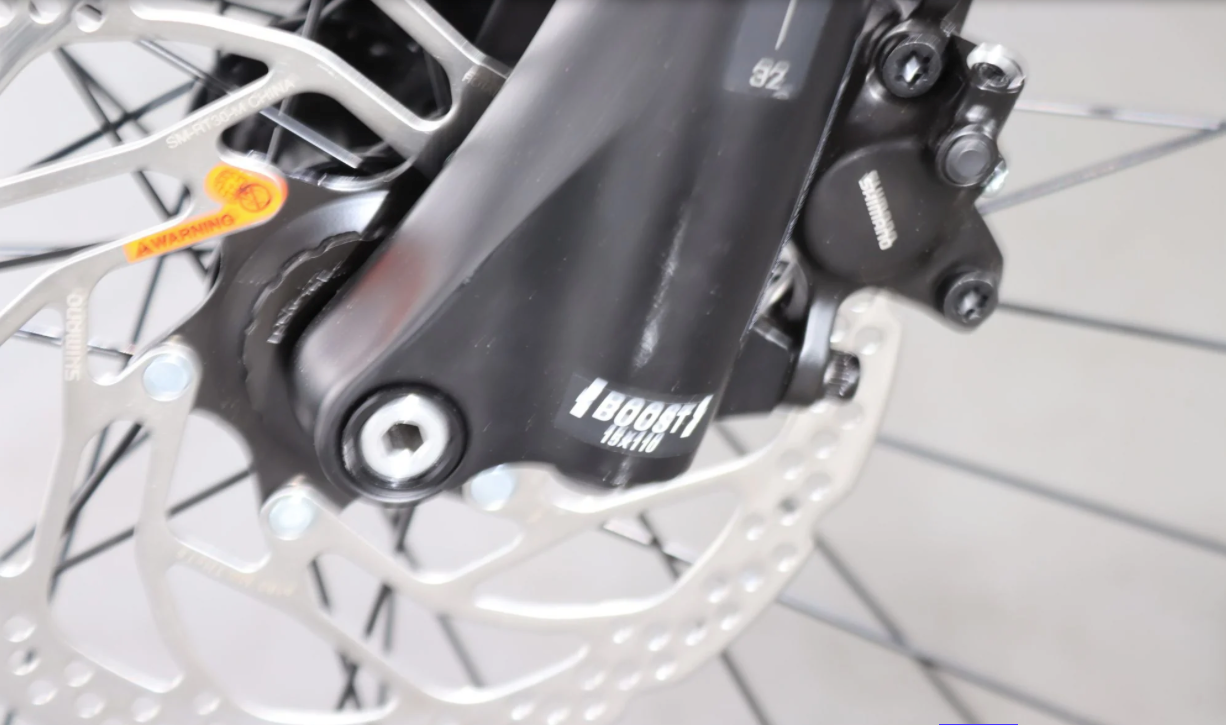 Cube Touring Hybrid Pro Año 2024