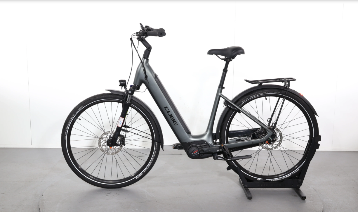 Cube Supreme Hybrid Pro    Año 2023