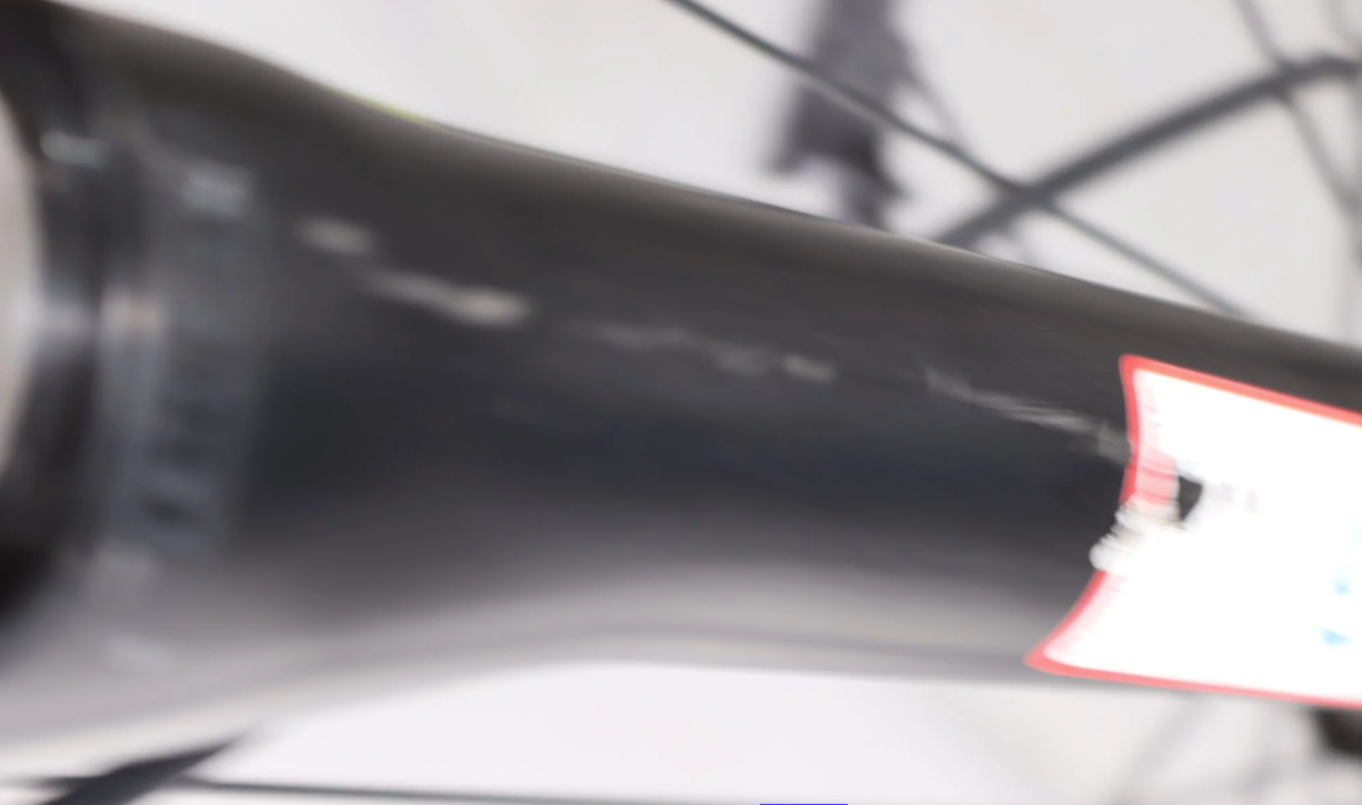 Cube Touring Hybrid One   Año 2023