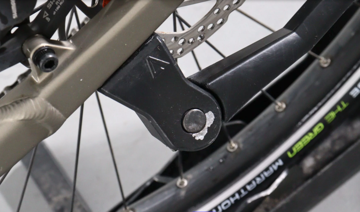 Cube Kathmandu Hybrid Pro    Año 2023