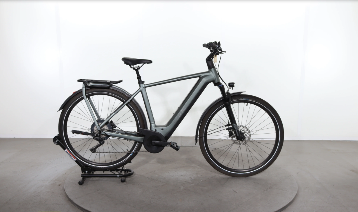 Cube Kathmandu Hybrid Pro 750    Año 2023