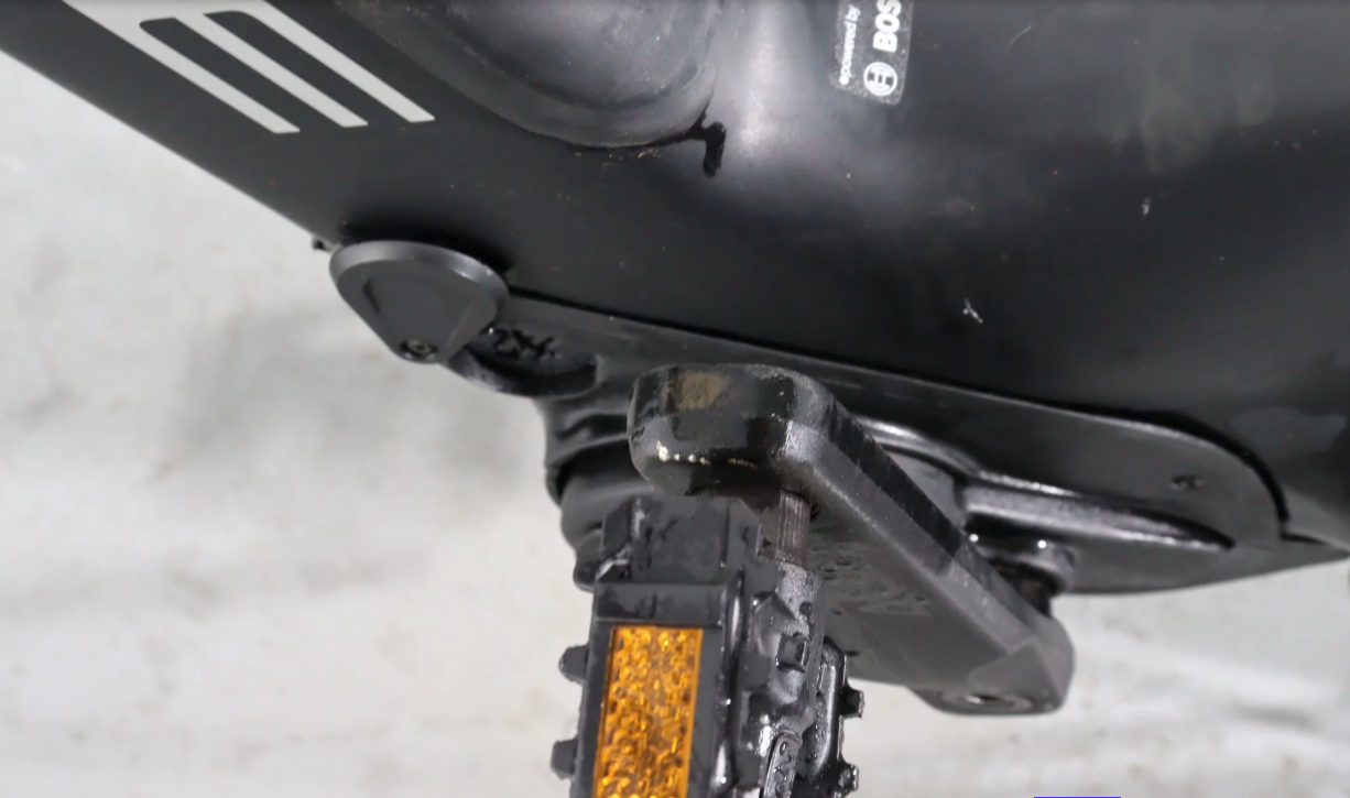 Cube Touring Hybrid Pro 625    Año 2023