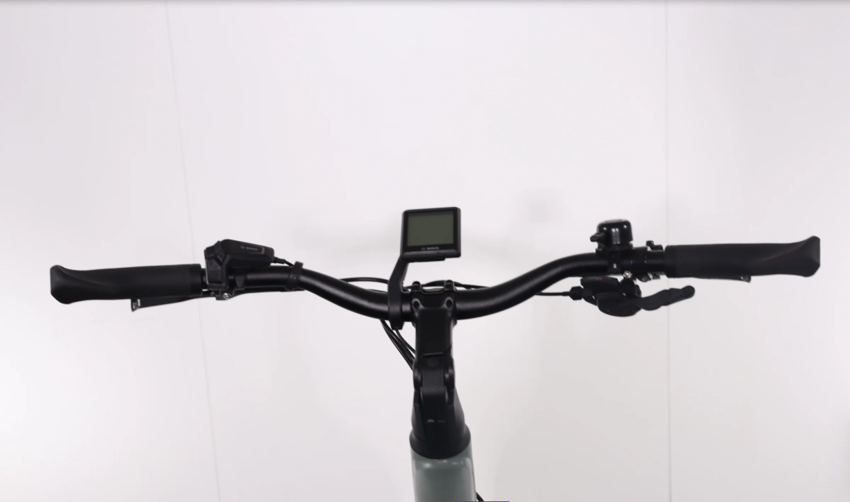 Cube Kathmandu Hybrid One 625    Año 2023