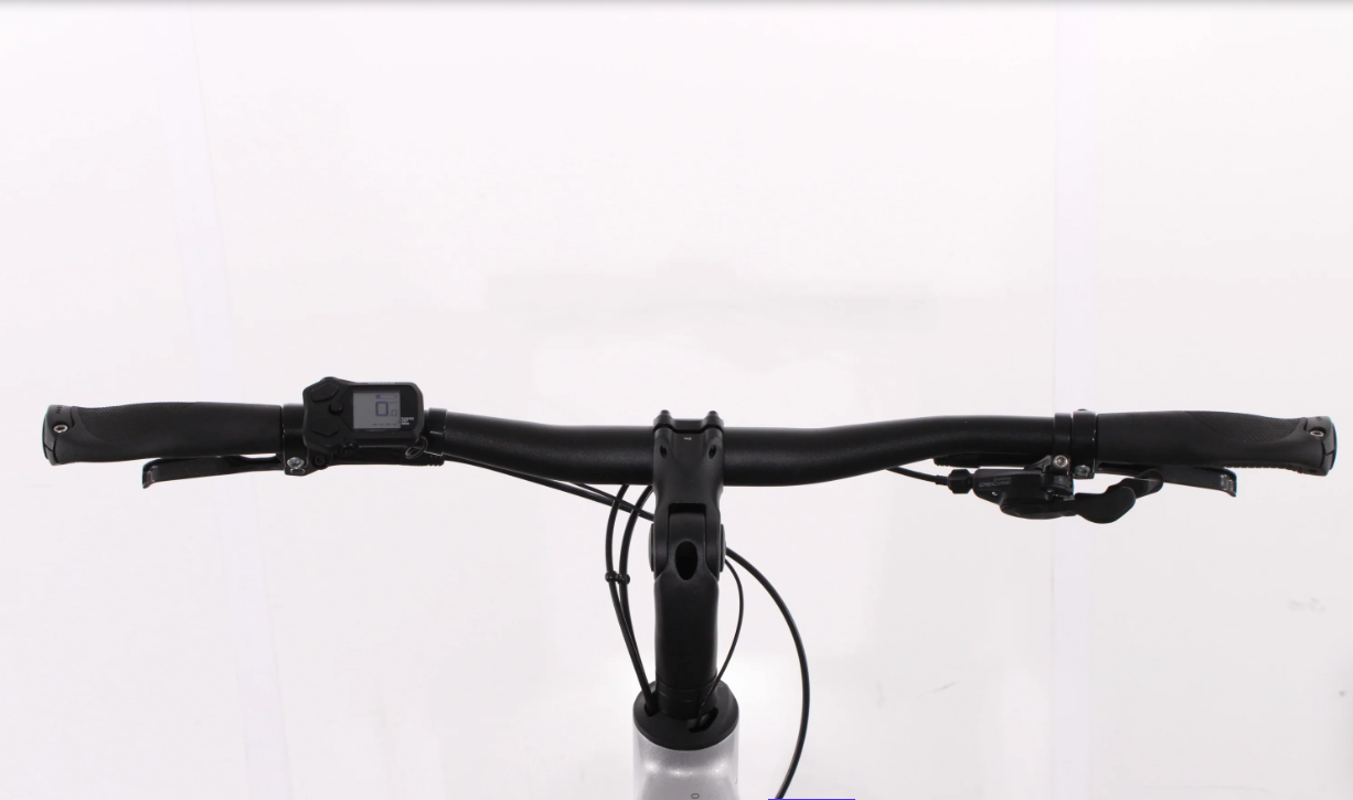 BH Atome SUV Pro    Año 2024