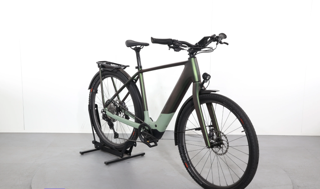 Cube Kathmandu Hybrid C:62 Slt 400X   Año 2025