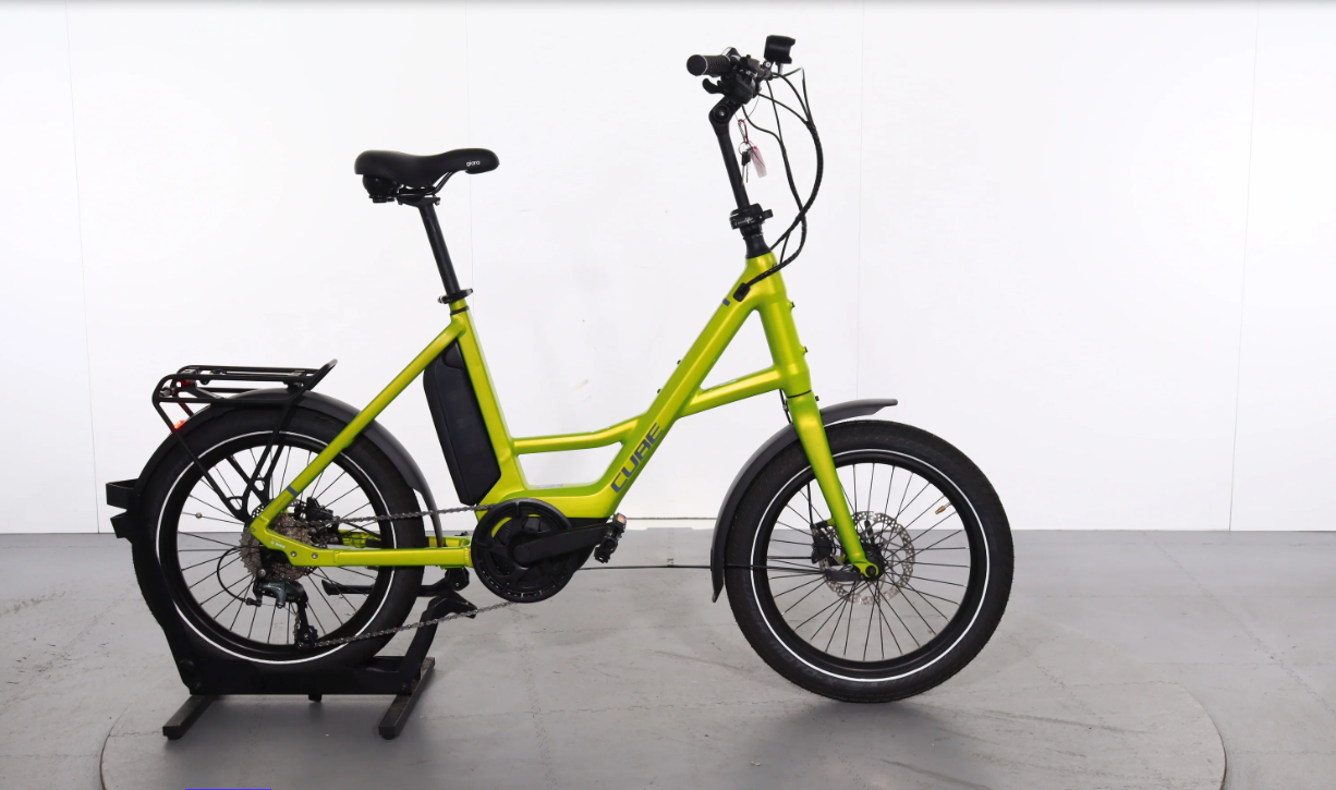 Cube Compact Hybrid    Año 2025
