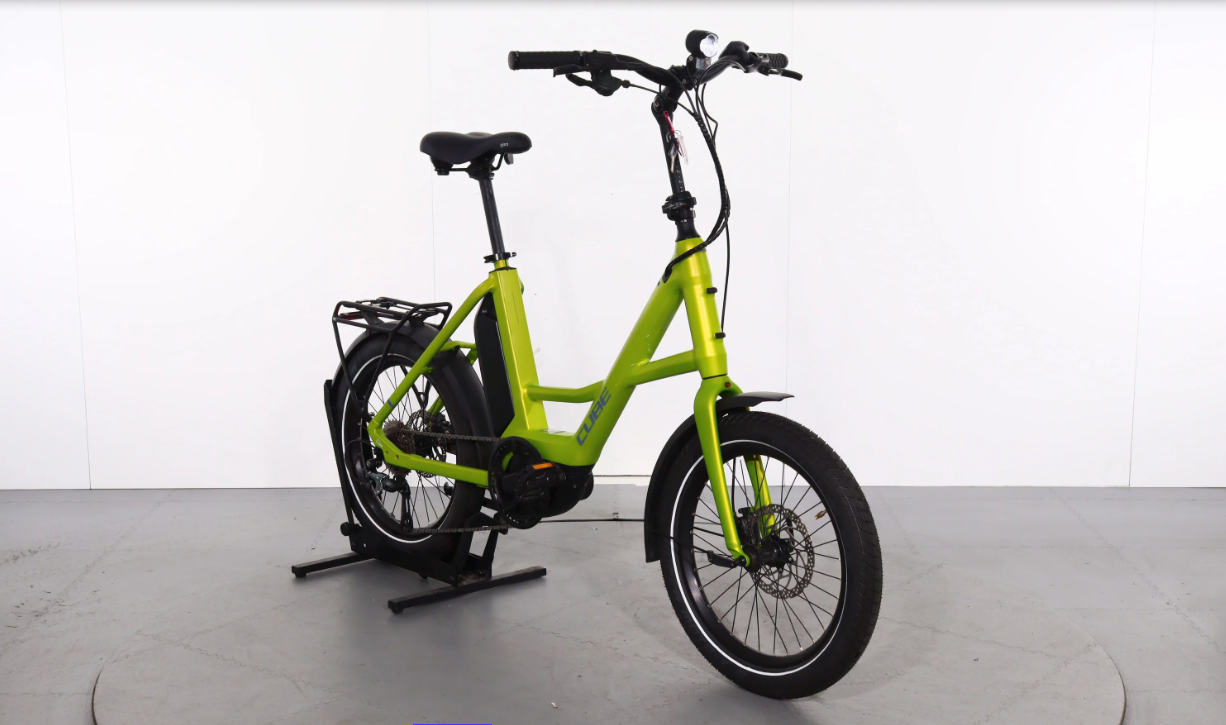 Cube Compact Hybrid    Año 2025