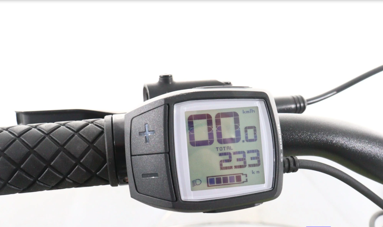 Cube Compact Hybrid    Año 2025