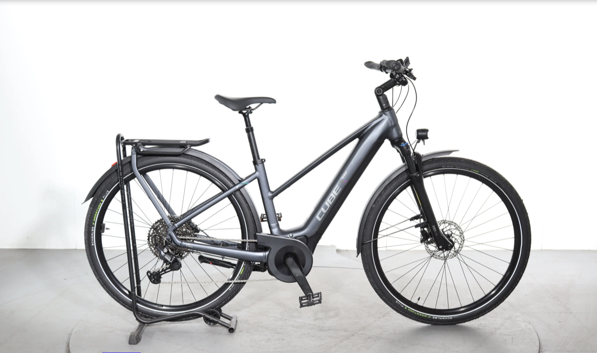 Cube Touring Hybrid Pro    Año 2024