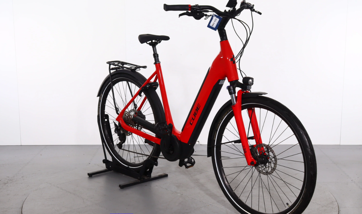 Cube Supreme Sport Hybrid Pro    Año 2024
