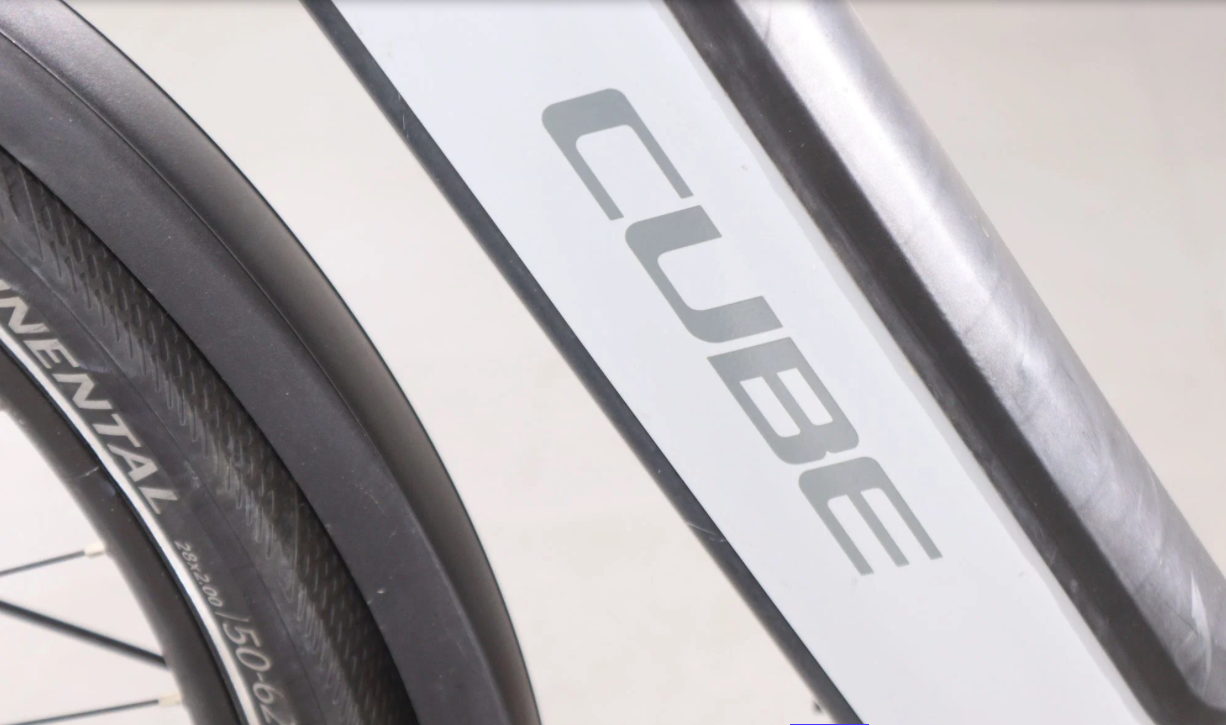 Cube Supreme Hybrid One 500  Año 2023