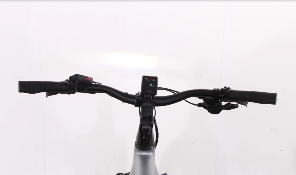 Cube Kathmandu Hybrid SLX    Año 2023